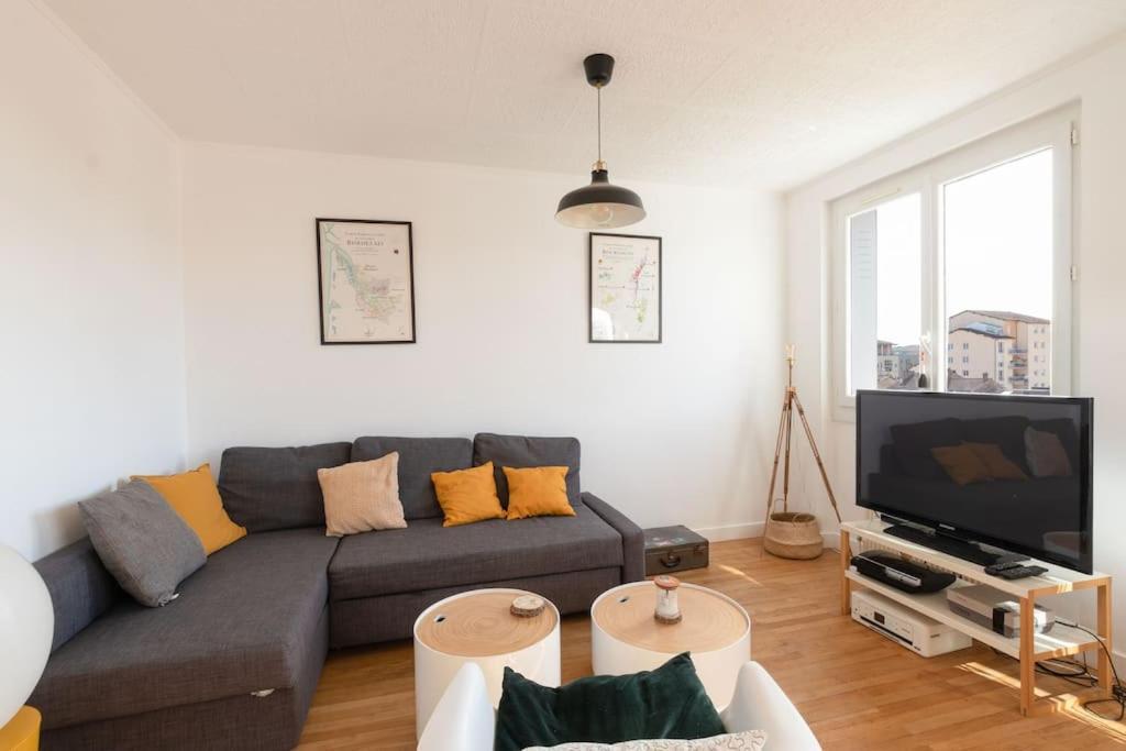 Cabana & Grand Appartement Cosy - Parking & Balcon Villefranche-sur-Saône Exterior foto